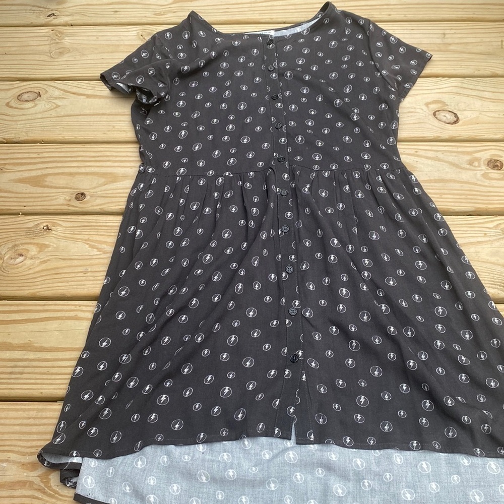 🍍FLASH BUTTON DOWN DRESS 🍍SIZE MED🍍K-22